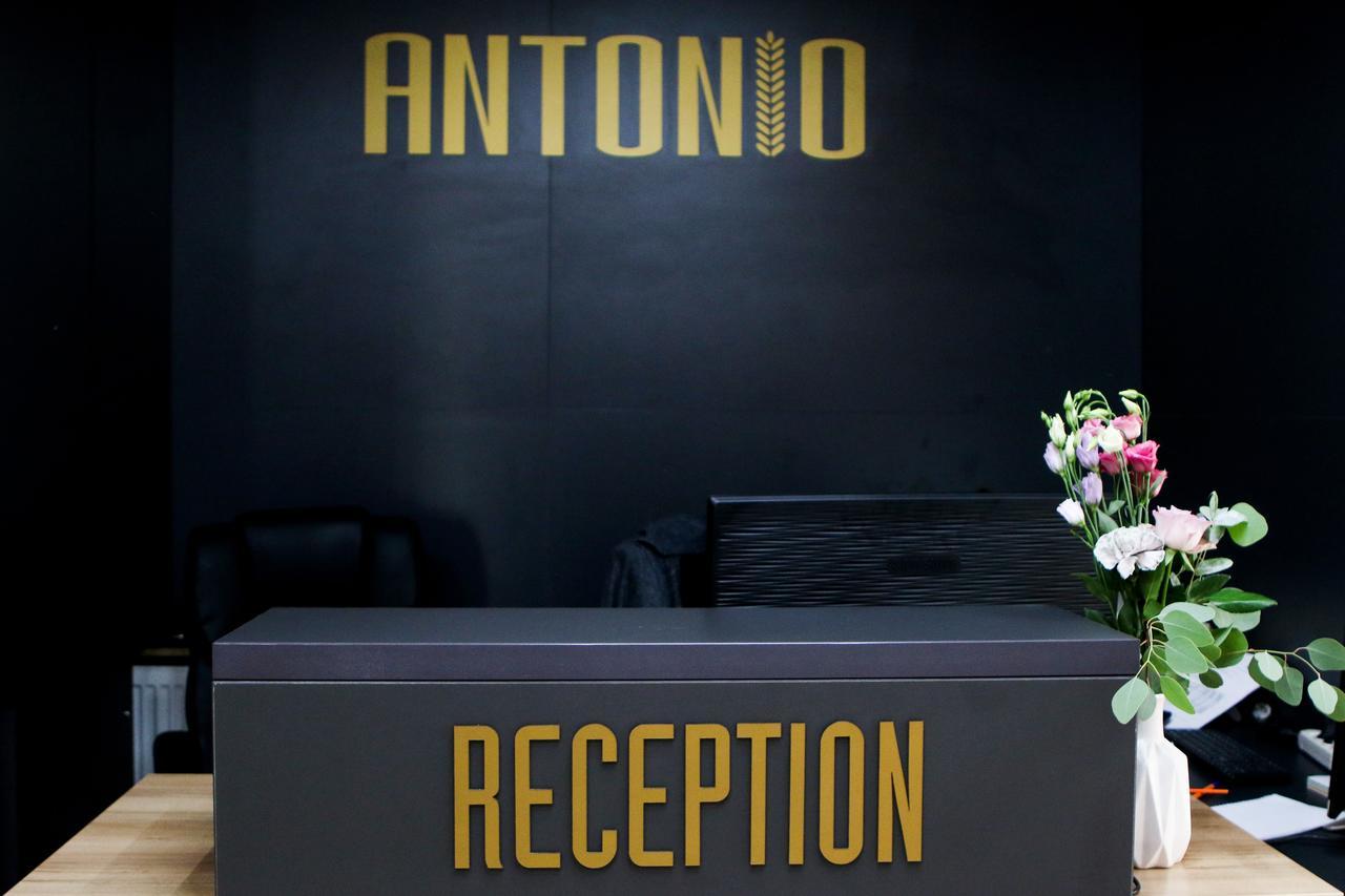 Hotel Antonio Użhorod Zewnętrze zdjęcie